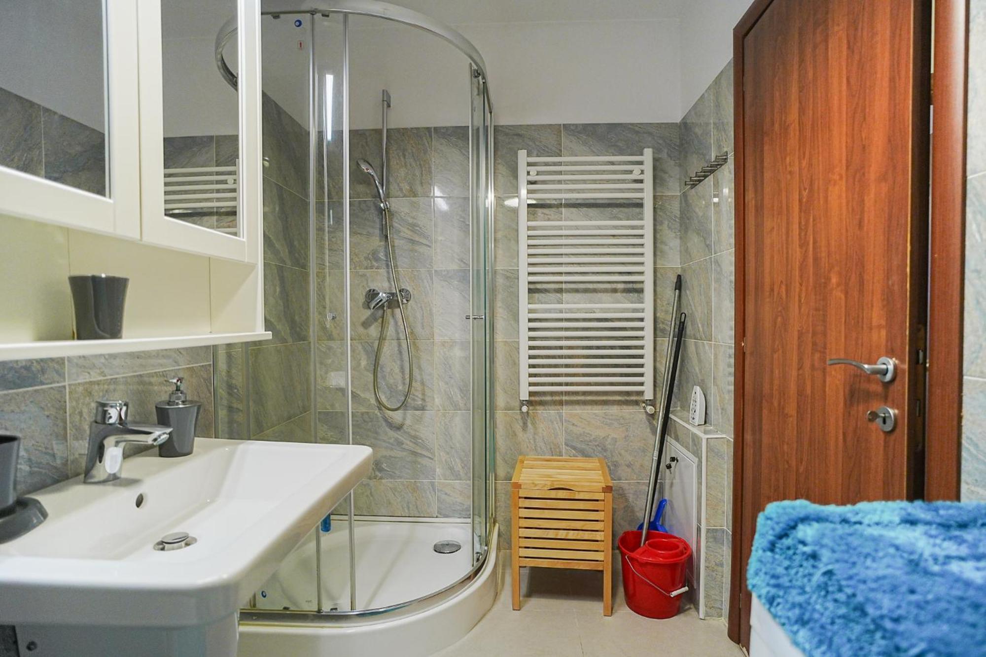Апартаменты Hideaway Near Parliament Building Бухарест Экстерьер фото